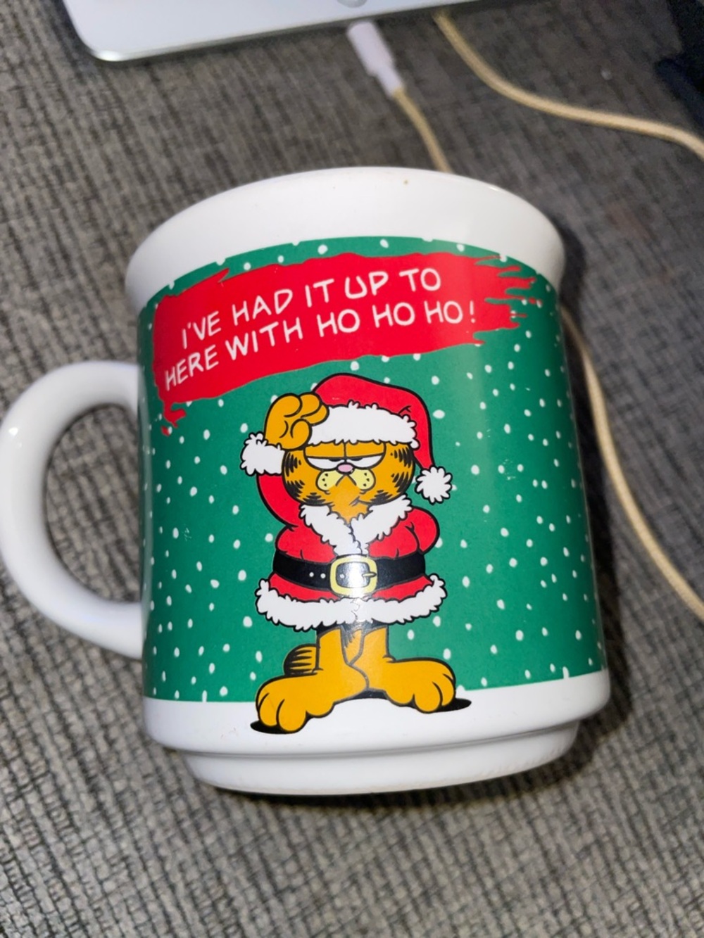 Vintage 1978 Garfield Holiday Ceramic Coffee Mug - Green